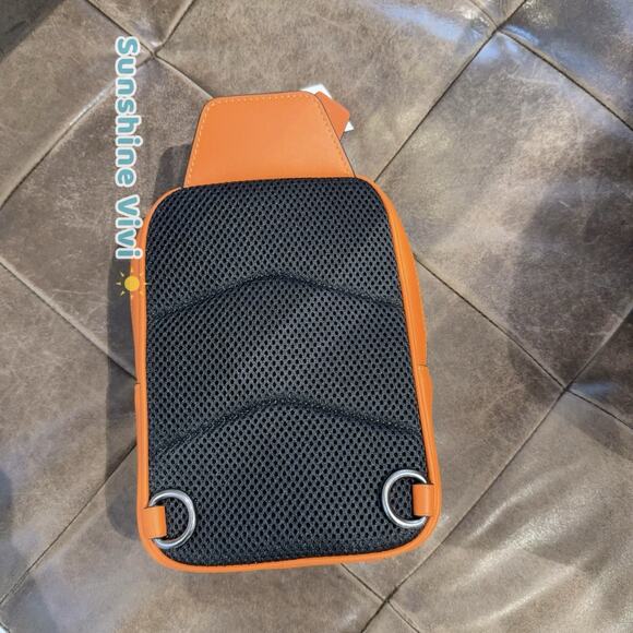 NWT Coach Racer Sling Pack In Colorblock Signature Canvas CAJ38 Spice Orange - Picture 5 of 9